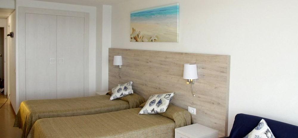 Hotel Maria Teresa Калонже Экстерьер фото