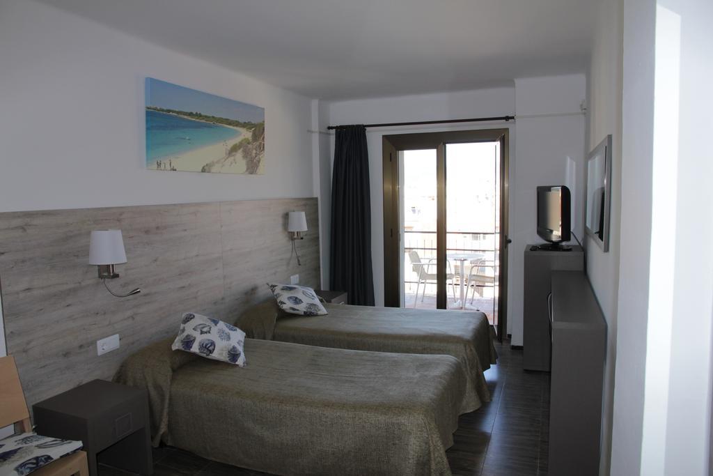 Hotel Maria Teresa Калонже Экстерьер фото