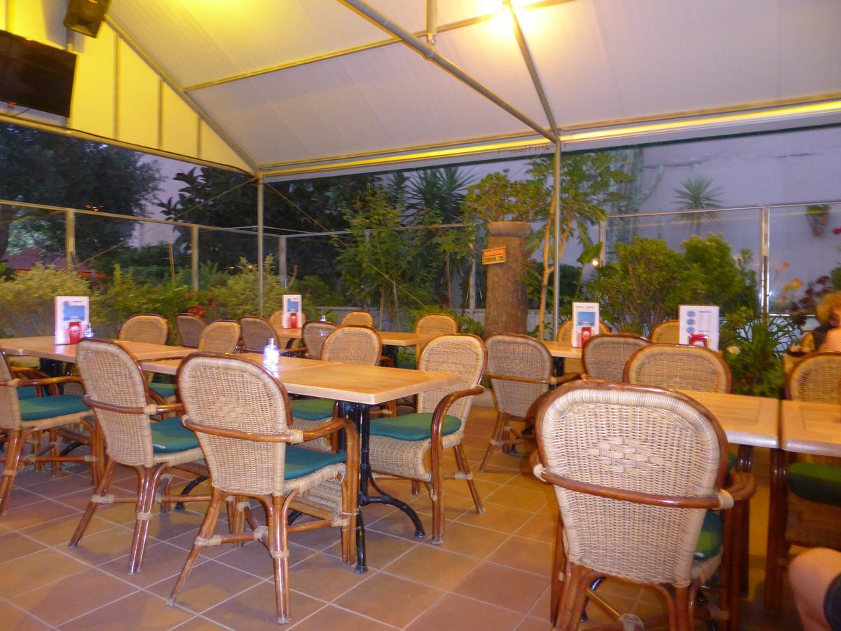 Hotel Maria Teresa Калонже Экстерьер фото